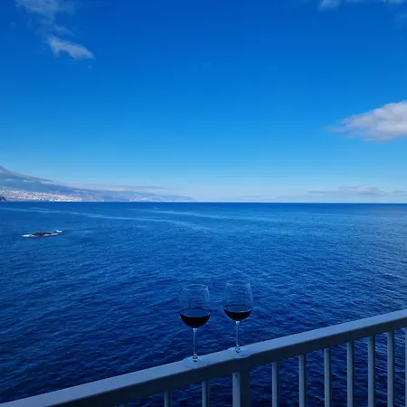 Inside The Wave A تاكورونتي