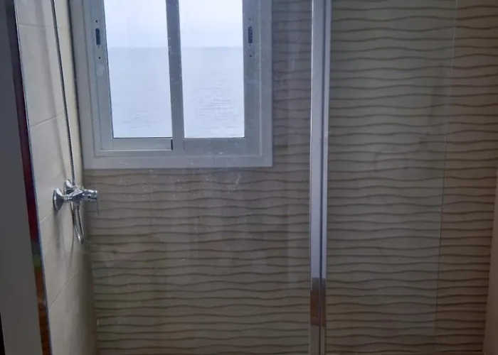 Inside The Wave A تاكورونتي